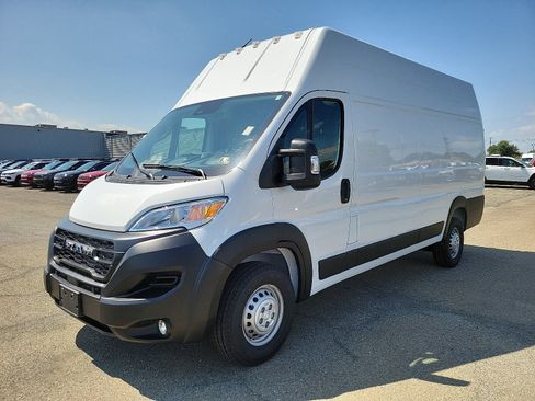 New 2024 RAM ProMaster 3500 w/ Cold Weather Group image 8