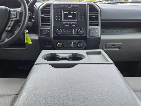 Used 2022 Ford F250 XL w/ Power Equipment Group AWD/4WD image 10