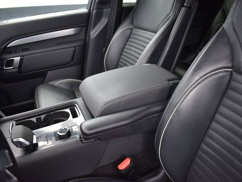 Used 2022 Land Rover Discovery HSE R-Dynamic image 13