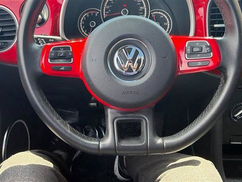 Used 2013 Volkswagen Beetle 2.5 FWD image 22