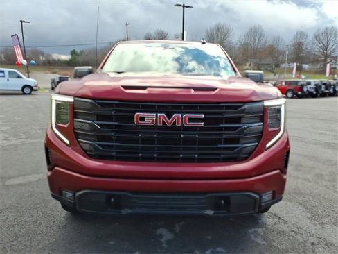 Used 2024 GMC Sierra 1500 Elevation image 9