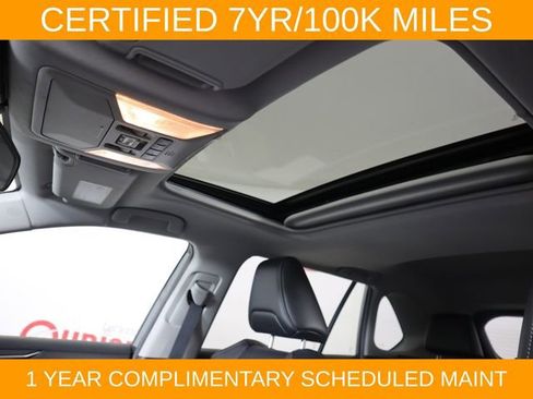 Used 2021 Toyota RAV4 XLE Premium AWD/4WD image 30