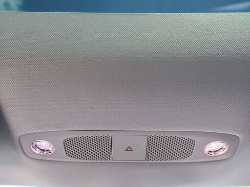 Used 2023 Tesla Model 3 Performance image 40