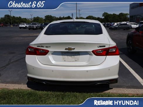 Used 2016 Chevrolet Malibu Premier w/ Driver Confidence Package II FWD image 19