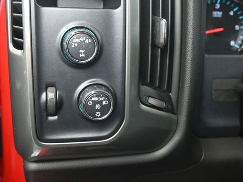 Used 2018 Chevrolet Silverado 1500 LT w/ High Desert Package image 21