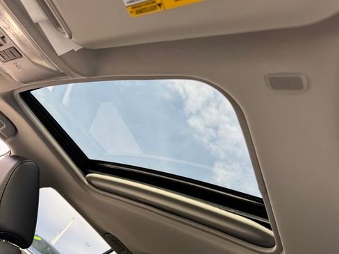 Used 2024 Toyota RAV4 XLE Premium image 15