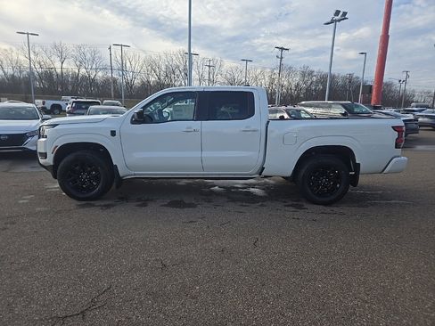 New 2026 Nissan Frontier SV image 4