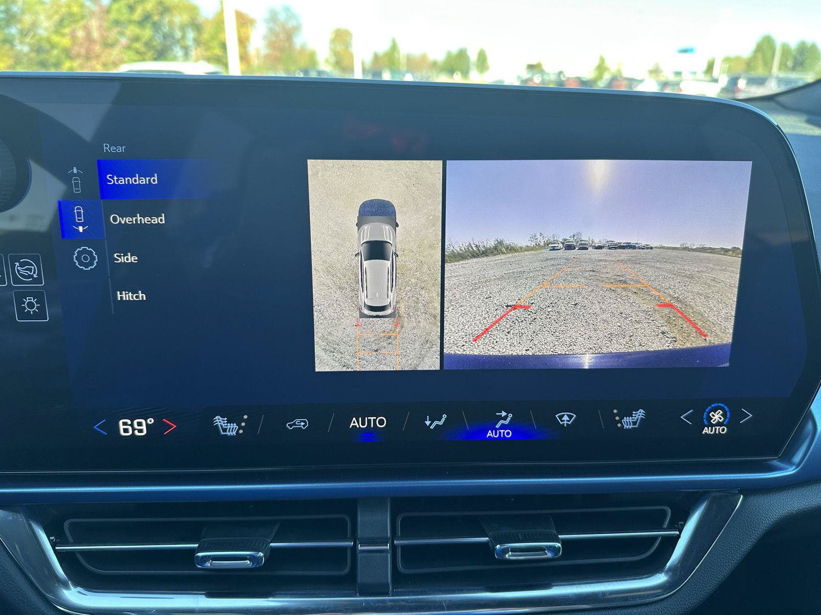 Used 2025 Chevrolet Equinox EV LT w/ Convenience Package FWD image 48