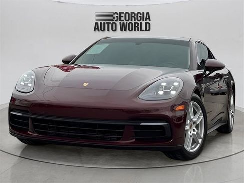 Used 2018 Porsche Panamera 4 image 1