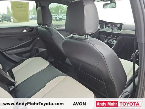 Used 2019 Volkswagen Jetta R-Line FWD image 29