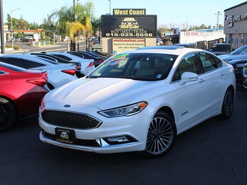 Used 2017 Ford Fusion Platinum FWD image 40