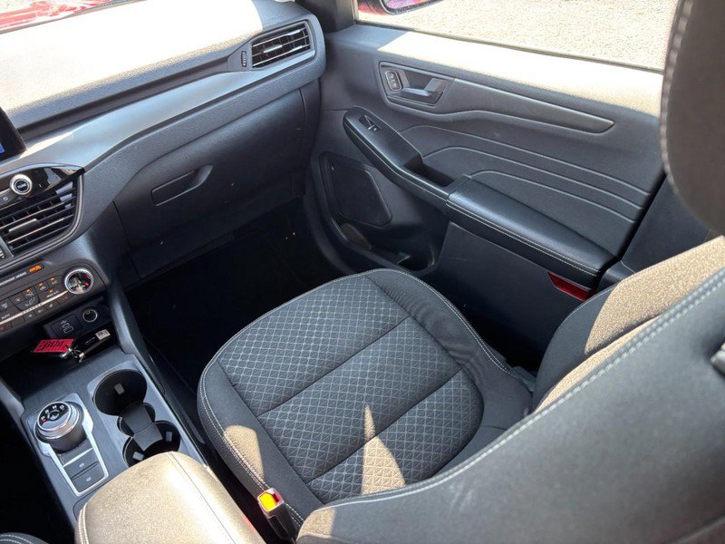 Used 2025 Ford Escape Active w/ Cold Weather Package FWD image 16