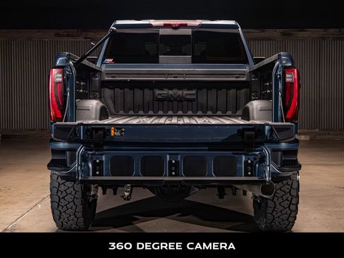 Used 2025 GMC Sierra 2500 Denali w/ Denali Reserve Package AWD/4WD image 9