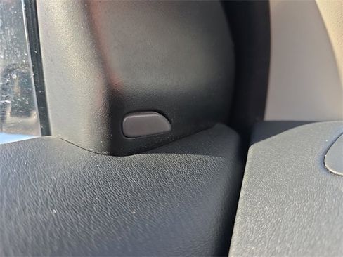 Certified 2020 Nissan Pathfinder SL image 30