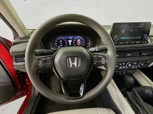 Used 2024 Honda Accord EX image 11
