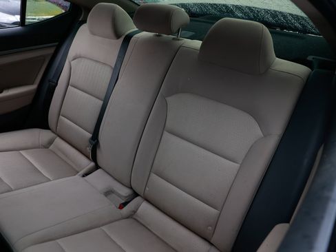 Used 2017 Hyundai Elantra SE w/ SE A/T Tech Package 03 image 10