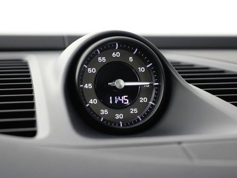 New 2025 Porsche Macan Turbo Electric image 16