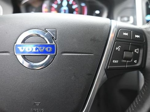 Used 2016 Volvo XC60 T5 Premier w/ Climate Package FWD image 14