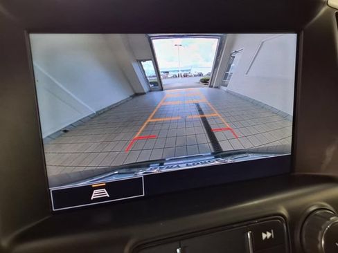 Used 2022 GMC Terrain SLT AWD/4WD image 12