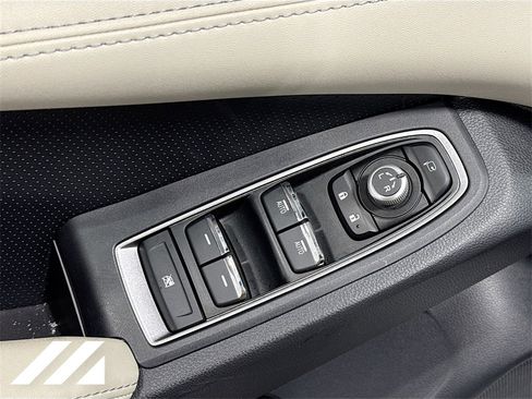 Used 2023 Subaru Ascent Limited w/ Technology Package image 20