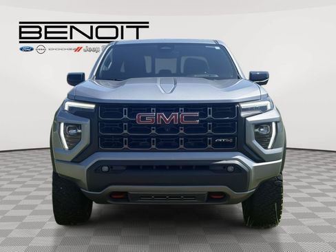 Used 2023 GMC Canyon AT4 w/ AT4 Premium Package AWD/4WD image 11