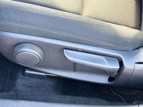 Used 2024 MAZDA MAZDA3 s image 24