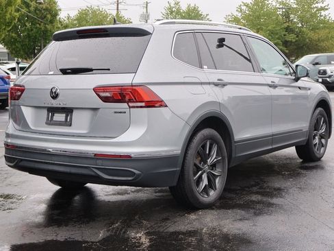 Used 2024 Volkswagen Tiguan SE AWD/4WD image 7