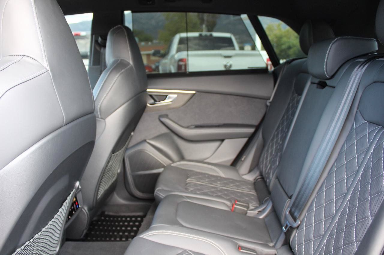 Used 2023 Audi SQ8 Prestige AWD/4WD image 23