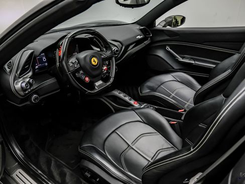 Used 2018 Ferrari 488 Spider RWD image 2