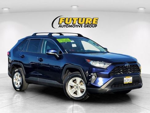 Used 2020 Toyota RAV4 XLE w/ All Weather Liner Package FWD image 1
