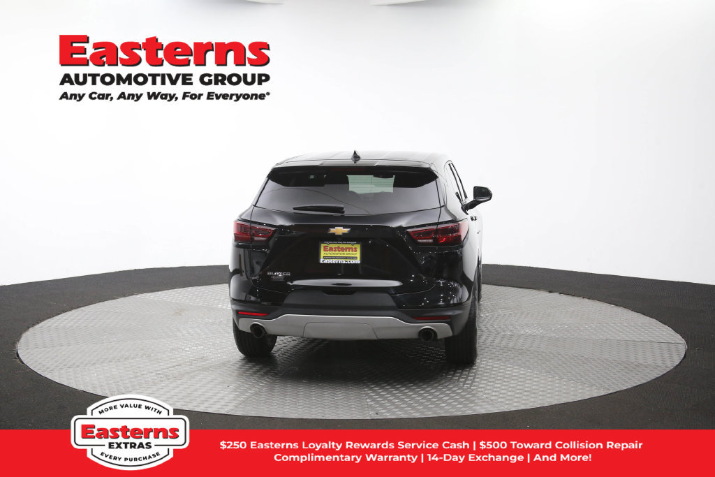 Used 2025 Chevrolet Blazer LT FWD image 41