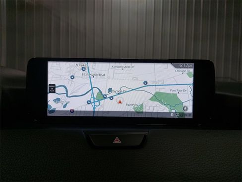 Used 2024 MAZDA CX-90 Plug-In Hybrid w/ Premium Pkg image 26