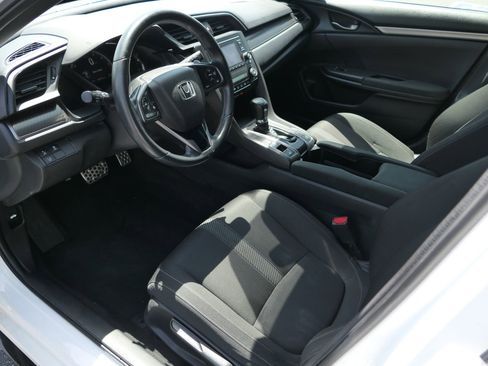 Used 2019 Honda Civic Sport image 13
