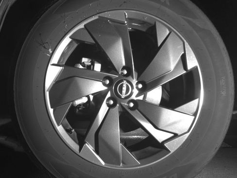 Used 2025 Nissan Rogue SV AWD/4WD image 12