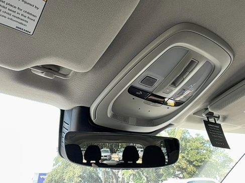 Certified 2025 Volvo XC90 B6 Core w/ Climate Package image 25