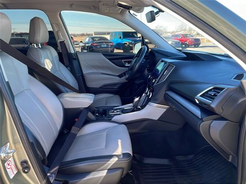 Used 2019 Subaru Forester Limited w/ Popular Package #3 image 14