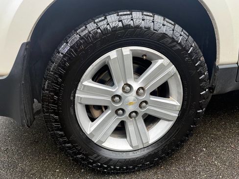 Used 2014 Chevrolet Traverse LT image 30