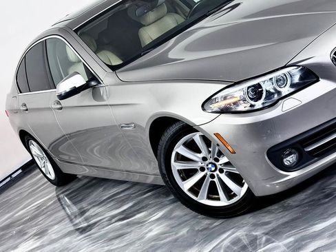 Used 2015 BMW 528i xDrive Sedan AWD/4WD image 4