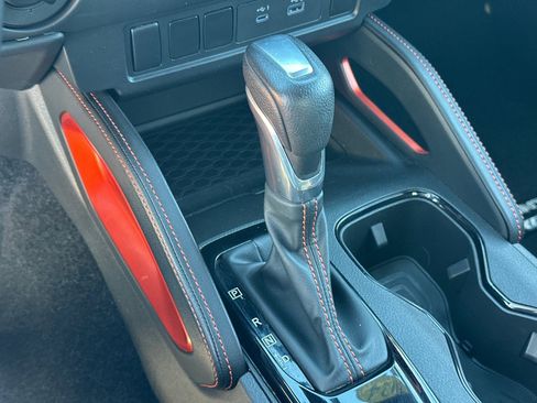 Used 2024 Nissan Frontier PRO-4X image 30