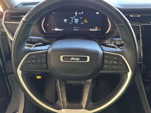 Used 2021 Jeep Grand Cherokee L Limited image 9