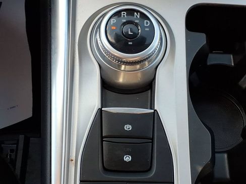Used 2023 Ford Explorer XLT w/ Equipment Group 202A AWD/4WD image 19