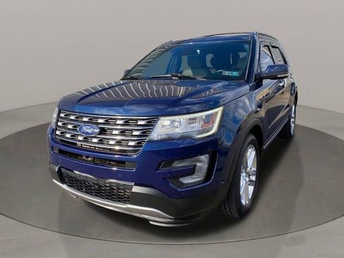 Used 2017 Ford Explorer Limited w/ Equipment Group 301A image 2