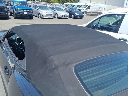 Used 2015 Chevrolet Camaro LT RWD image 16
