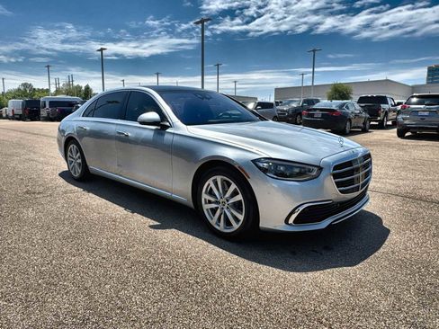 Used 2022 Mercedes-Benz S 500 4MATIC image 11