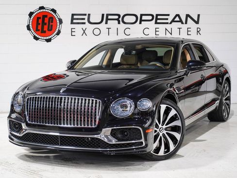Used 2022 Bentley Flying Spur V8 image 4