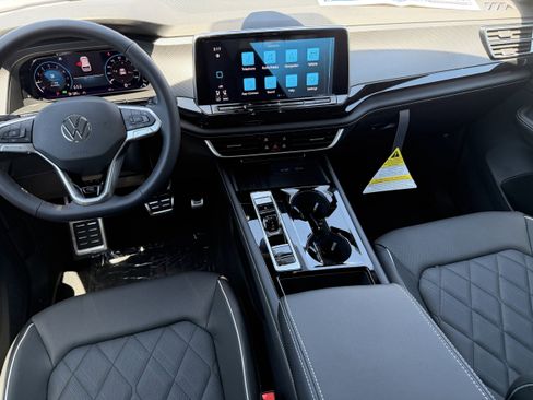 New 2026 Volkswagen Atlas Cross Sport SEL Premium R-Line AWD/4WD image 14