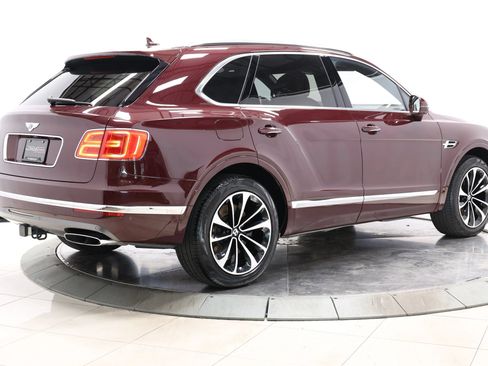 Used 2018 Bentley Bentayga AWD/4WD image 4