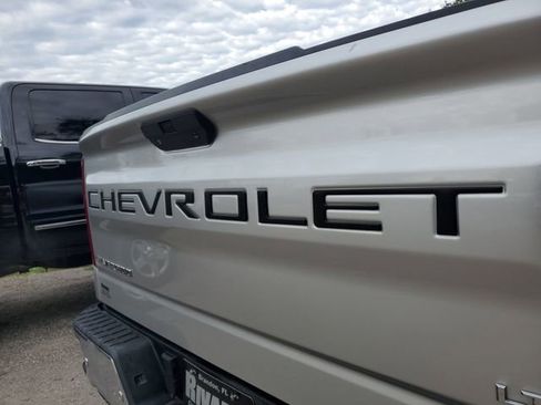 Used 2020 Chevrolet Silverado 1500 LTZ w/ LTZ Plus Package image 6
