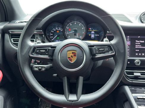 Used 2022 Porsche Macan S image 18