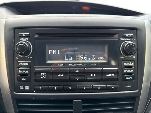 Used 2011 Subaru Impreza WRX Sedan AWD/4WD image 15